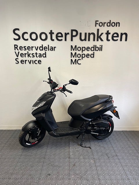 Peugeot Streetzone 2t  