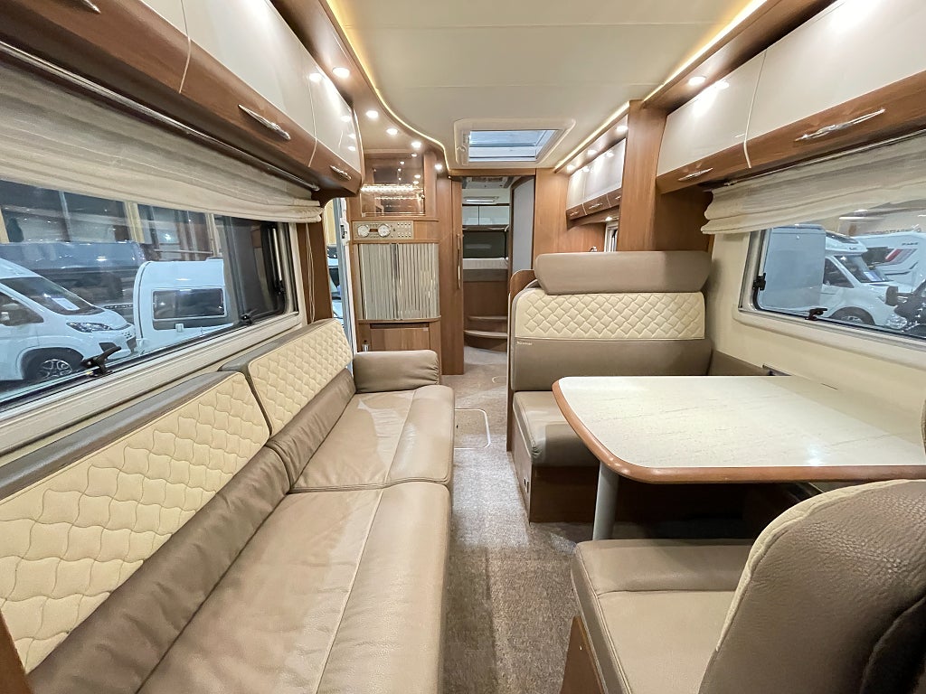 Bürstner Argos 747 /ALDE / Hyd-stöd / AC / Drag / Litium / Inverter / Aut - Bürstner