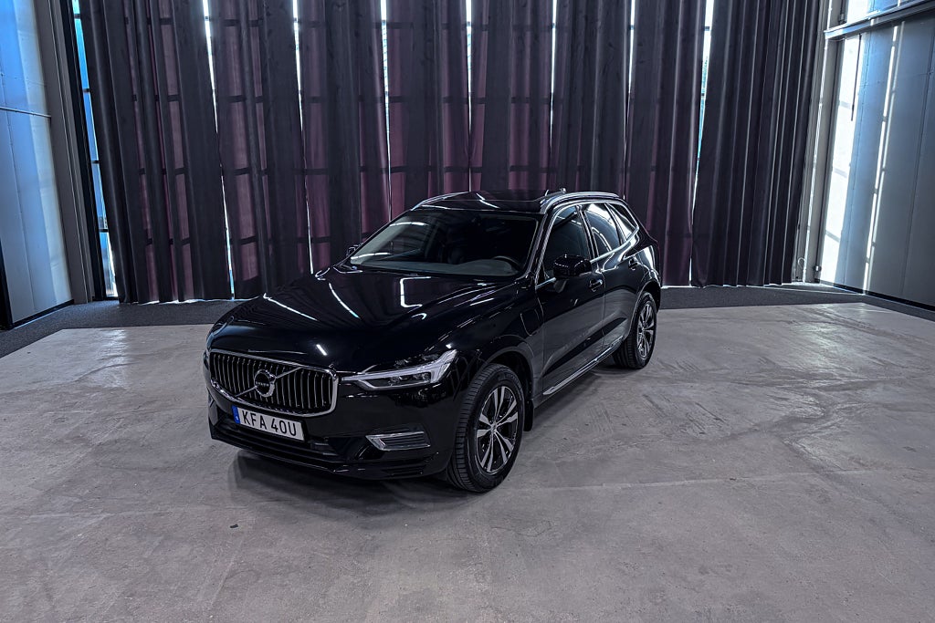 Volvo XC60 Recharge T6 AWD Panorama | Läder | Kamera