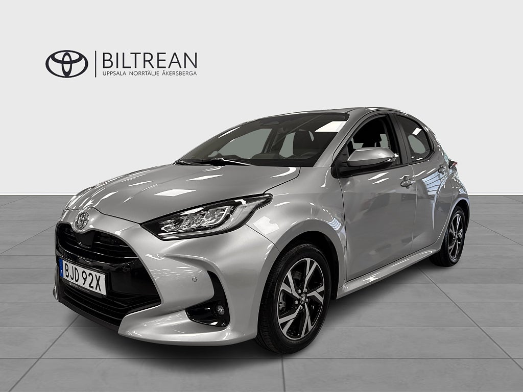 Toyota Yaris Hybrid Active Plus Säkerhetspaket Vintehjul ingår