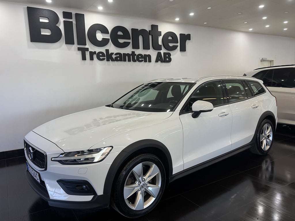 Volvo V60 Cross Country D4 AWD Geartronic Momentum Euro 6 Navi Drag