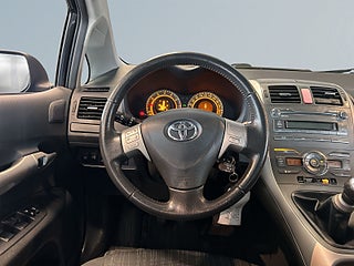 Toyota Auris 5-dörrar 1.6  MoK/Norrbottenbil/Isofix/Fhållare – bild 9