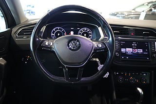 SUV Volkswagen Tiguan 21 av 34