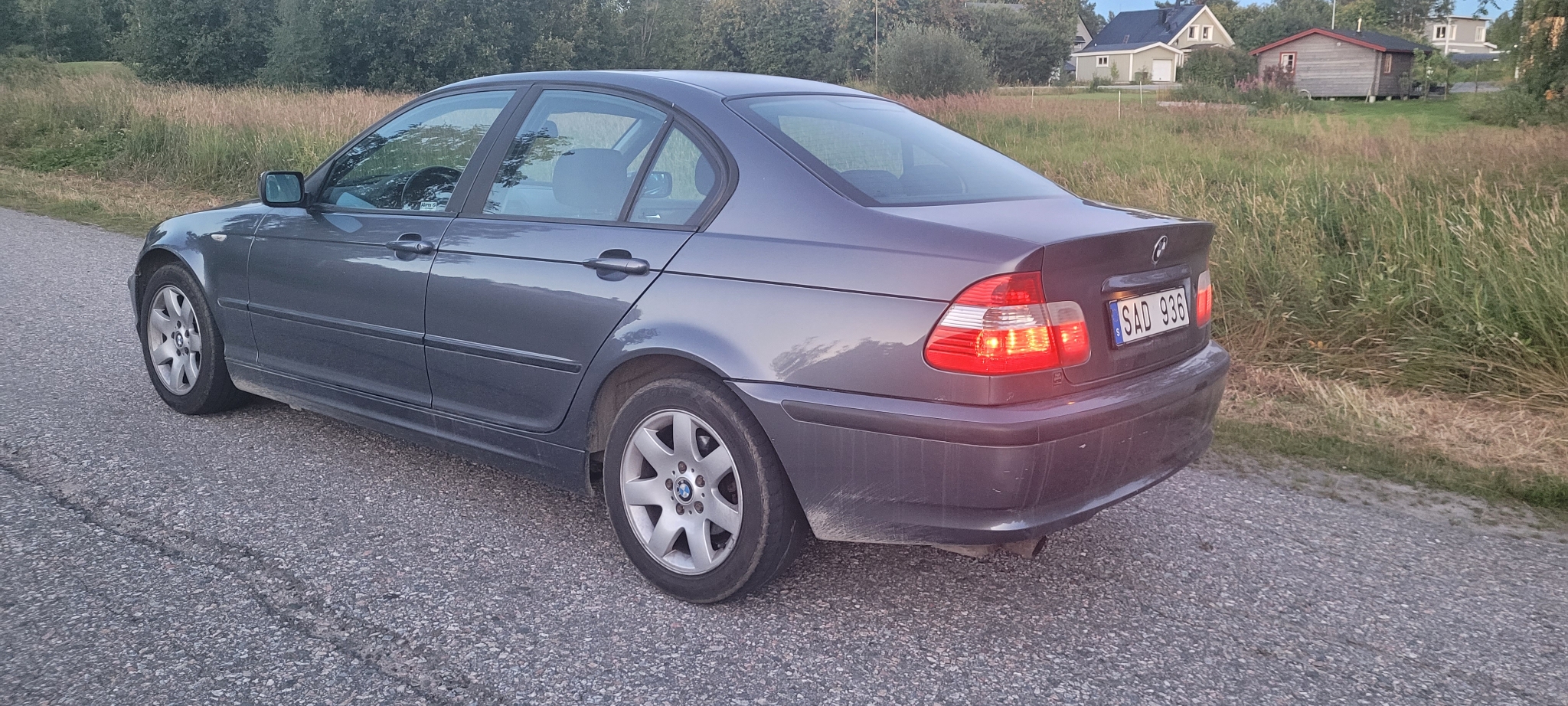 BMW 318 i Sedan 2003, bild 4/35