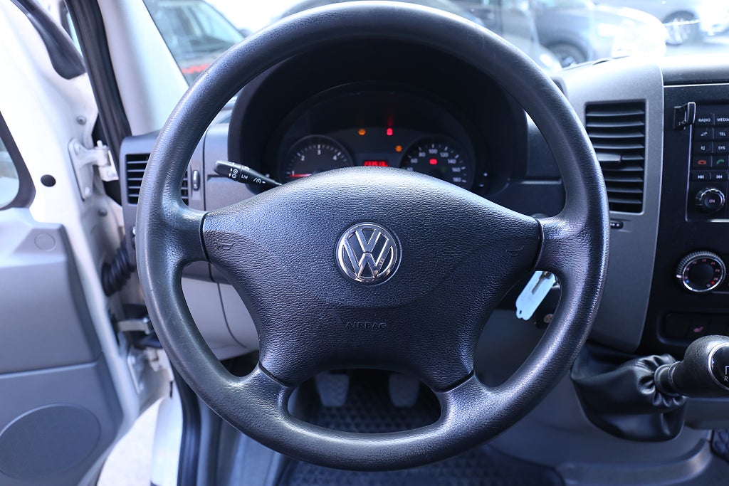 Volkswagen crafter Chassi 35 2,0 TDI 163hk Bakgavellyft Moms