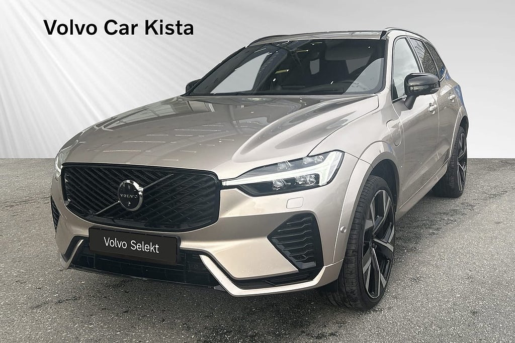 Volvo XC60 T6 Plus Dark B/W Luft Massage Pano Drag 360Kam