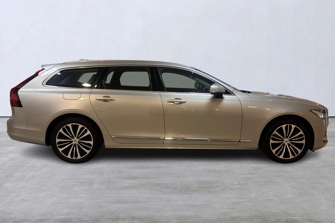 Volvo V90 T6 Core Bright 2025, bild 3/10