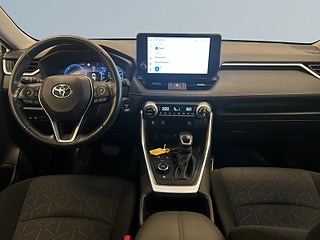Toyota RAV4 Hybrid AWD/MoK/SoV/B-Kamera/Psens/Ad.Farthållare/MOMS – bild 8