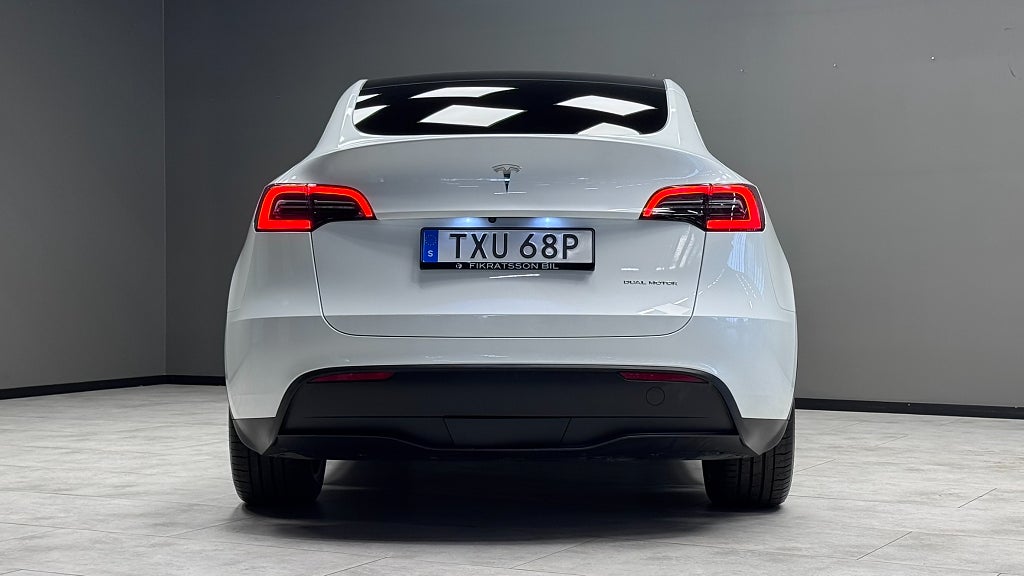 Tesla Model Y 2024 - miniatyr 21