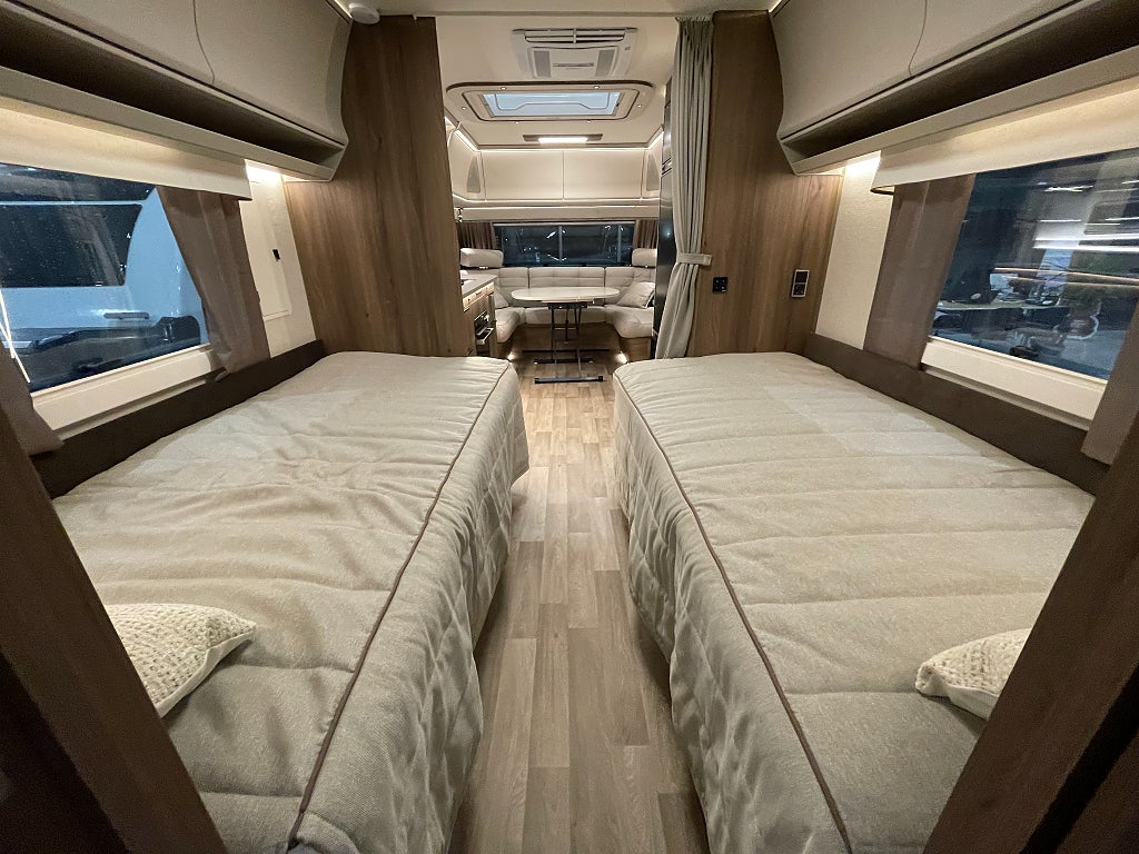 Kabe Imperial 630 TDL E2 KS /AC/Läder/Långbäddar/Badrum bak - Kabe