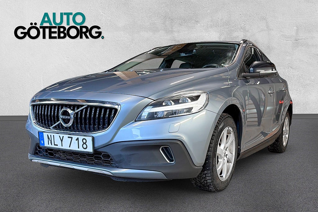 Volvo V40 Cross Country D2 Momentum Fullservad Välvårdad VOC 