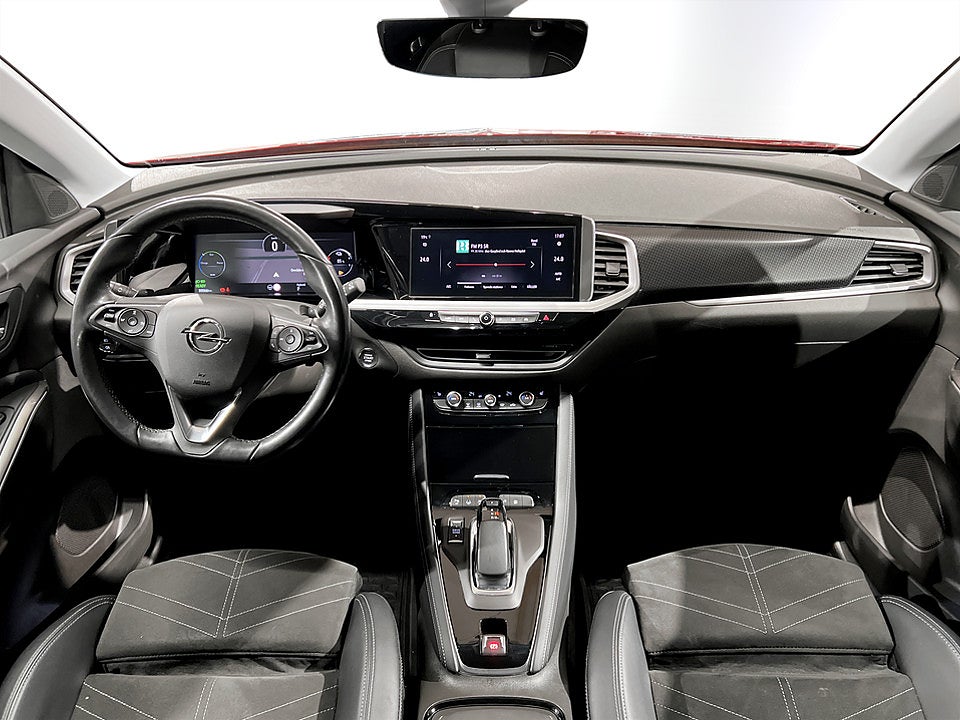 Bild på Opel Grandland Ultimate PHEV 300hk AUt AWD - B-KAMERA,DRAG