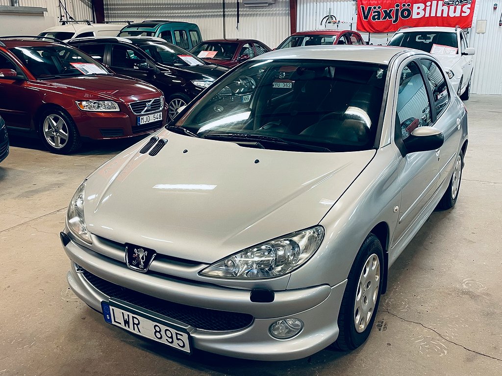 Peugeot 206 5-dörrar 1.4 , Endast 8400 mil ,, 1 brukare