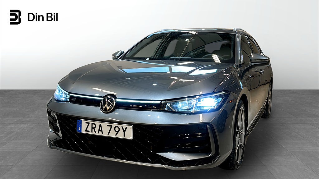 Volkswagen Passat eHybrid DSG R-Line Drag/P-värmare/Dcc
