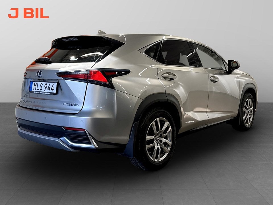 Bild på Lexus NX 300h 2.5 197hk Aut AWD - DRAG, B-KAMERA,1 ÄGARE