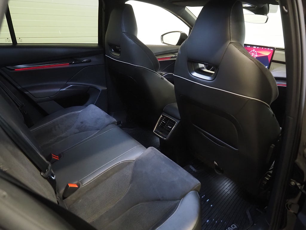Skoda Enyaq iV 80 204hk Sportline Dragkrok Navi Kamera Keyless 2022