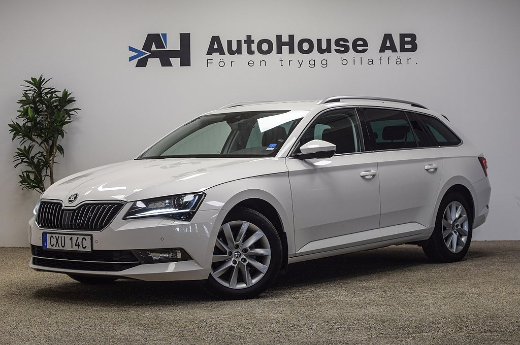 Skoda Superb Kombi 2.0 TDI 4x4 190HK Drag Värmare Canton Skinn