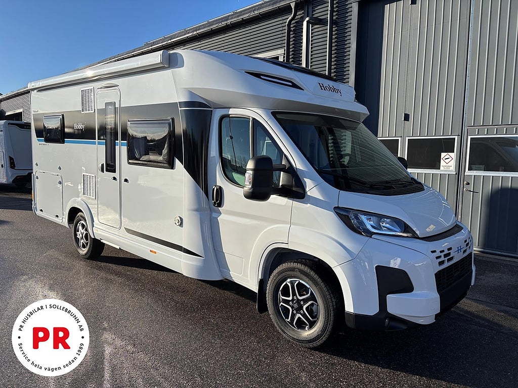 Hobby ONTOUR T 700 F - Sverigepaket