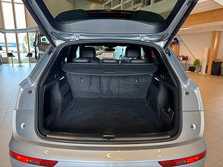 SUV Audi Q5 15 av 16