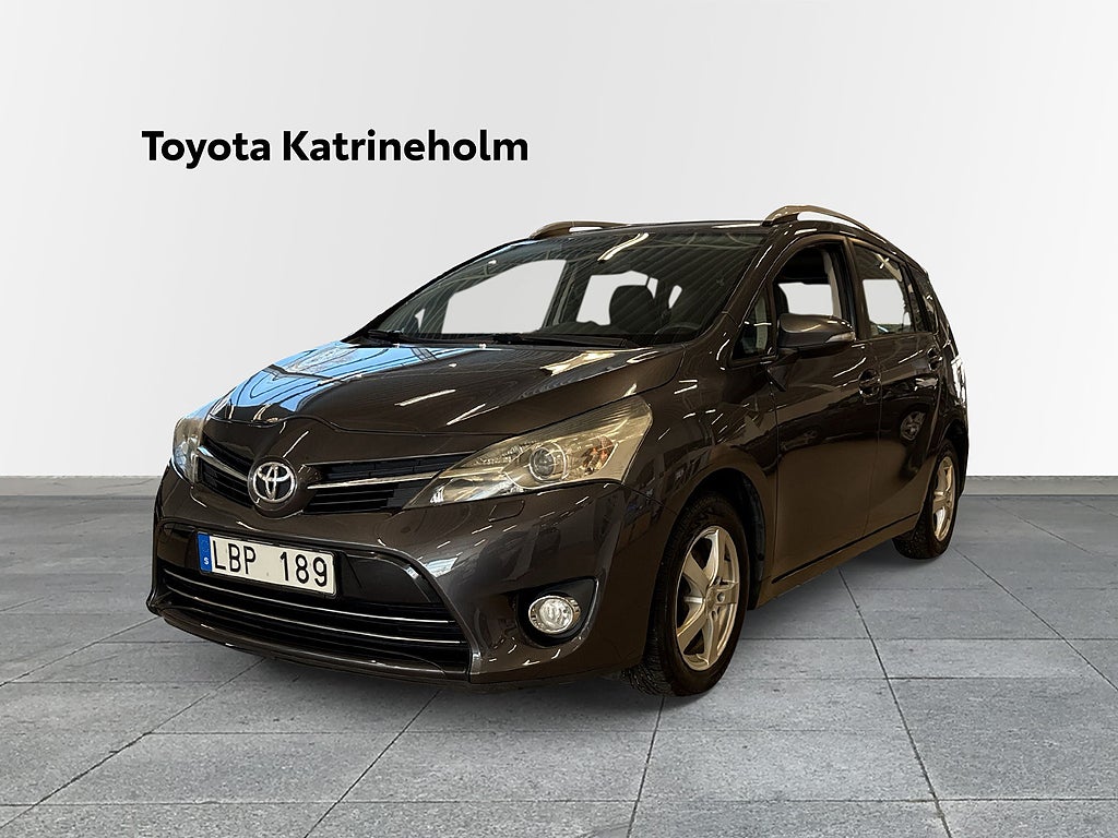 Toyota Verso 1.8 Valvematic Business S+V hjul, dragkrok