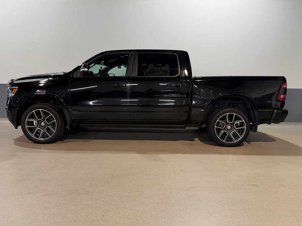 Dodge RAM Crew Cab Night Edition