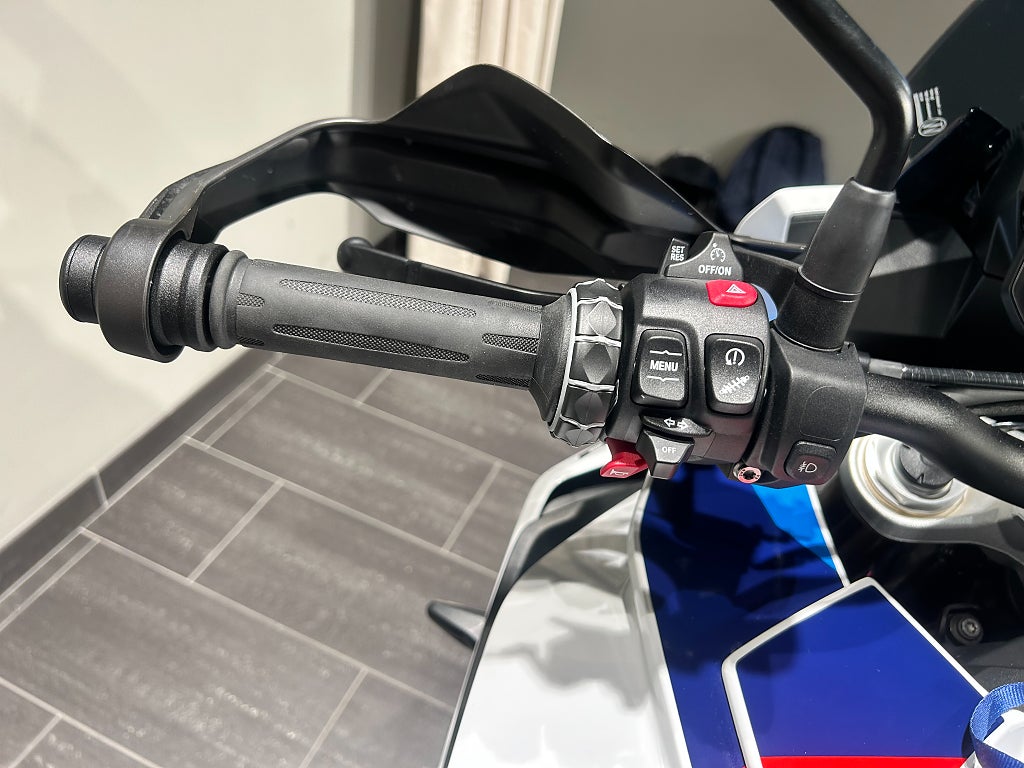 BMW S1000XR /Service Inclusive/3st väskor/Evotech/1260 mil