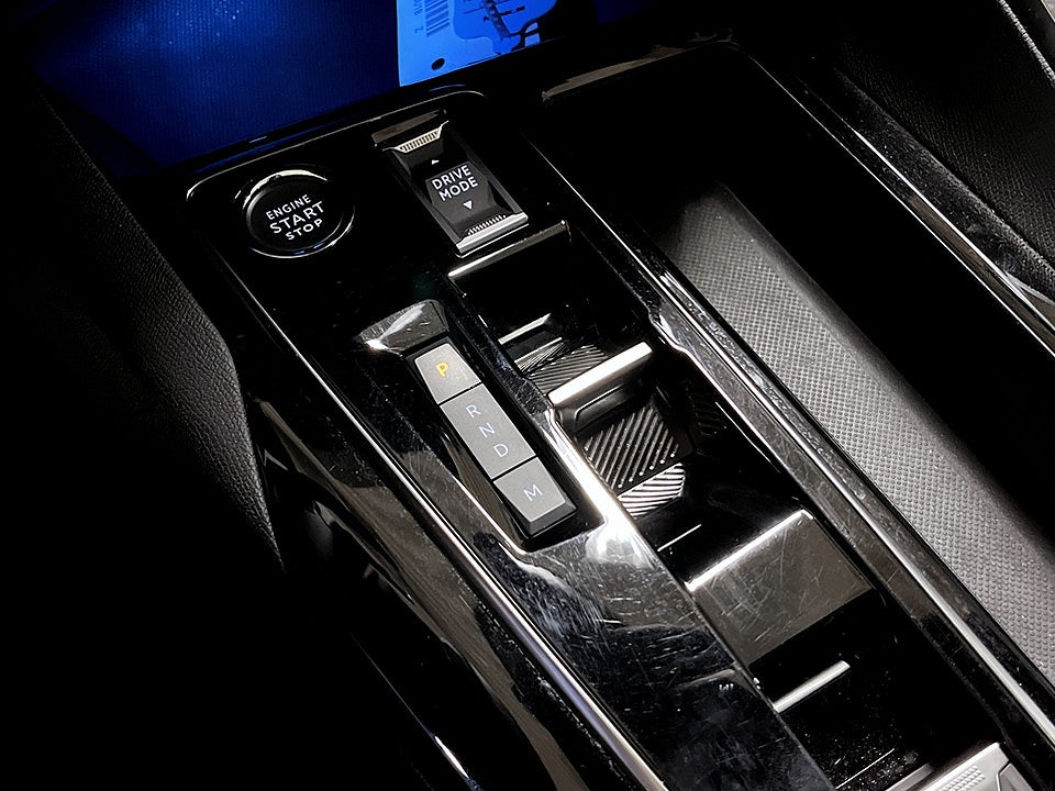 Bild på Peugeot 5008 GT 1.2 PT 130hk Aut 7-SITS B-KAMERA CARPLAY