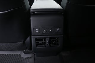 SUV Subaru Solterra 14 av 31