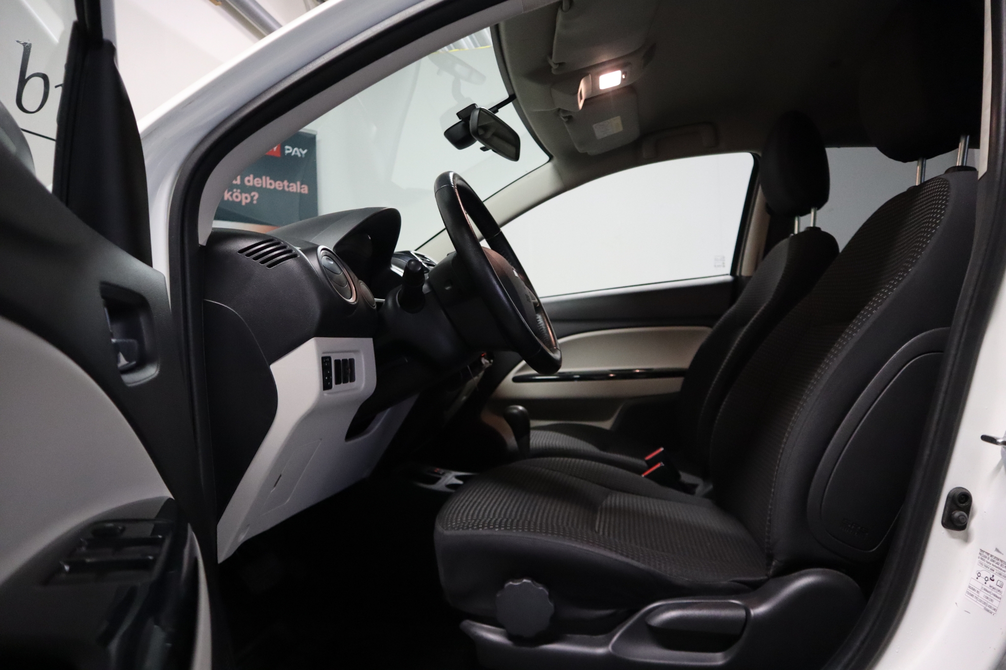 Mitsubishi Space Star 2015, bild 7/44