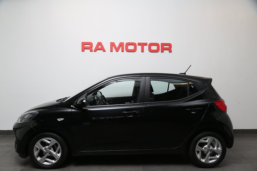 Hyundai i10 1,0 blue 67hk Essential Automat Kamera 1ägare Motorv 2021