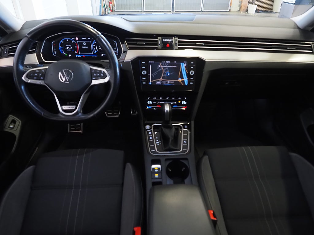 Volkswagen Passat Alltrack TDI 200hk 4Motion|Cockpit|Drag|D-värm|IQ Light|