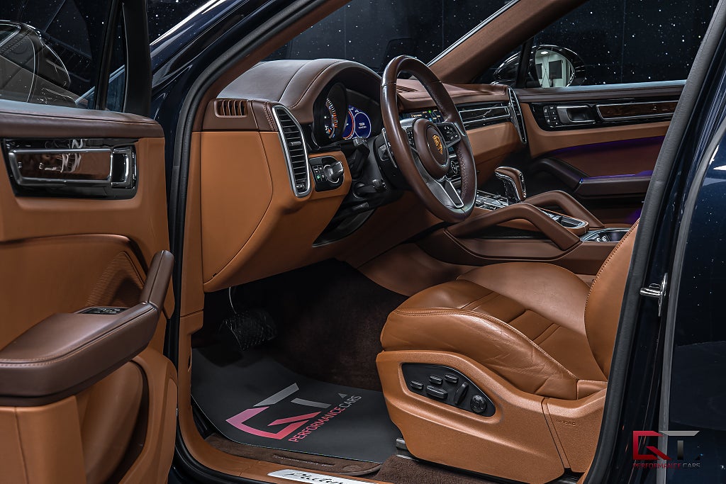 Porsche Cayenne E-Hyb Coupé PLATINUM MOMS SportDesign Club 22" Pano HuD