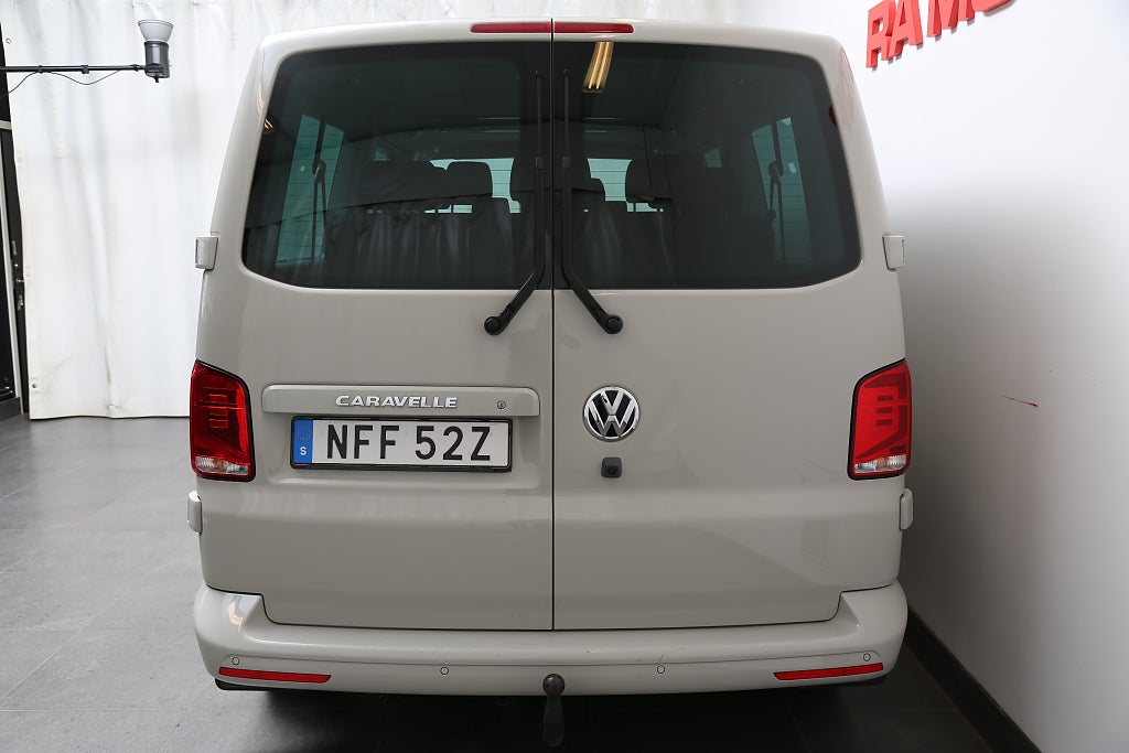 Volkswagen Caravelle 2,0 TDI Comfortline Kombi 9-sits Värmare Drag Leasbar 2022