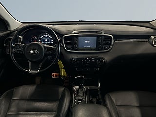 Kia Sorento 7-sits 2.2 CRDi AWD Business S&V-hjul/Kamera/Drag/Skinn