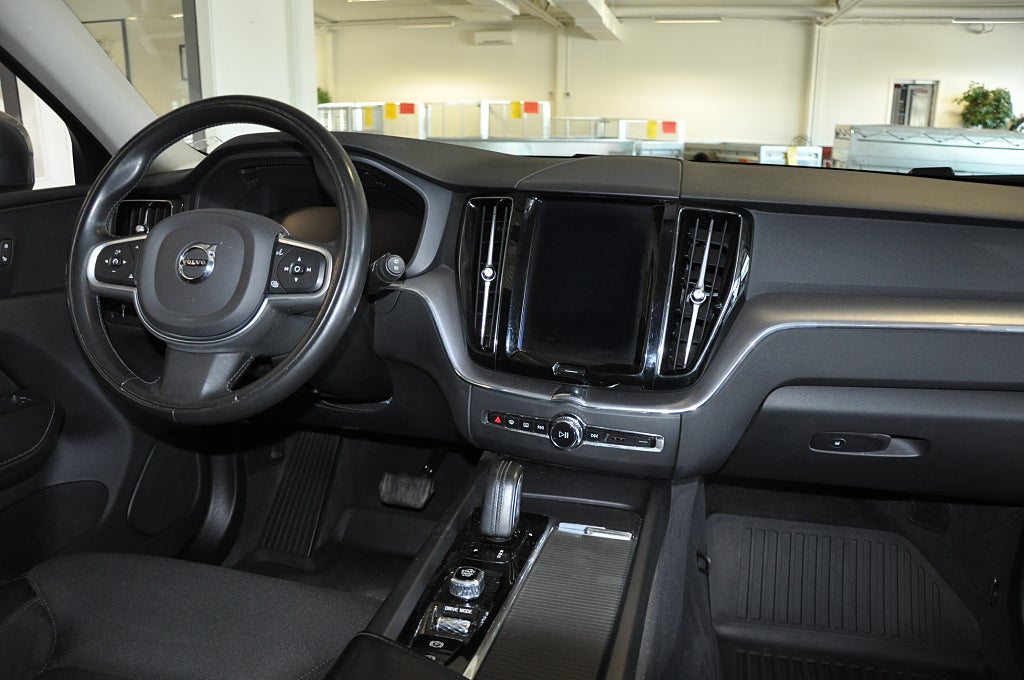 Volvo XC60 2020 - miniatyr 8