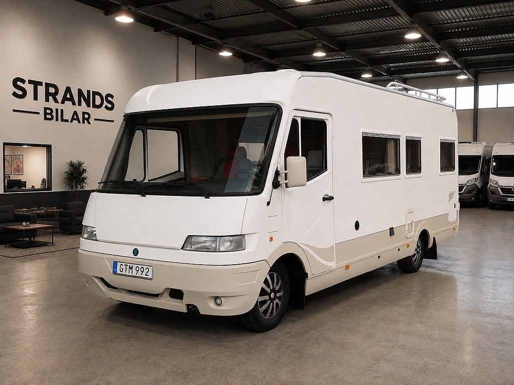 Elnagh Magnum helintegrerad husbil Fiat 2.8TDI välutrustad