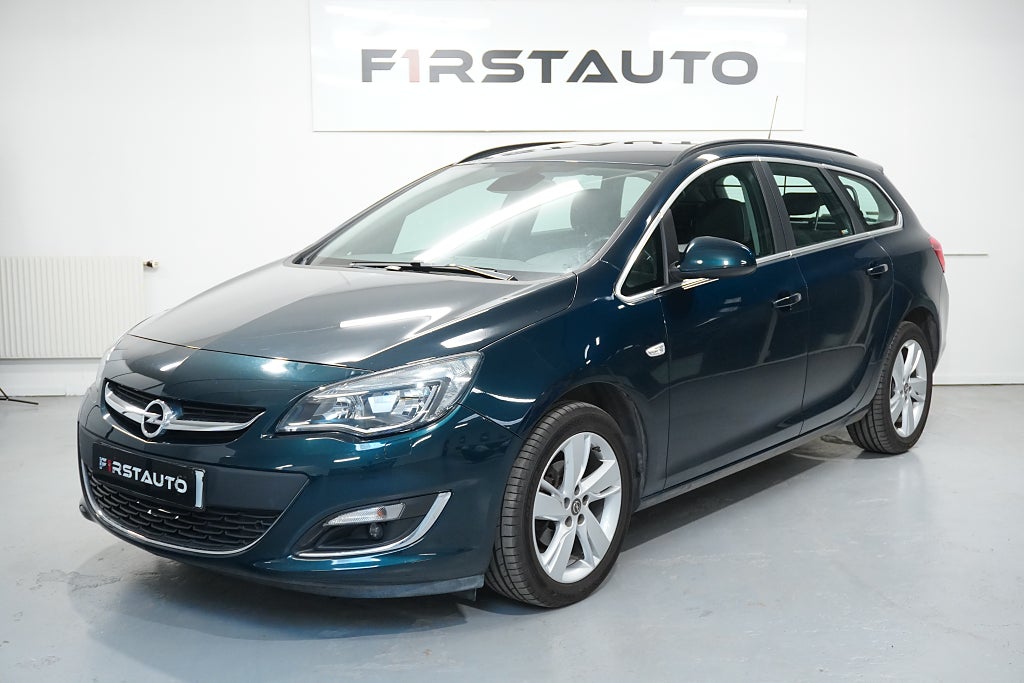 Opel Astra Sports Tourer 1.4 Turbo Sport En ägare Låga mil 