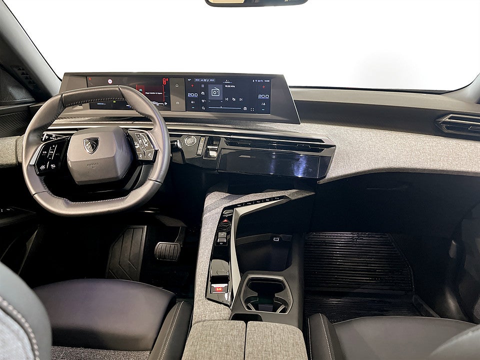 Bild på Peugeot 3008 Allure Hybrid 145hk Aut B-KAMERA CARPLAY