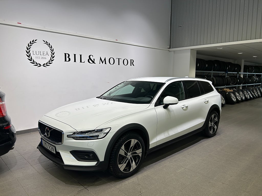 Volvo V60 Cross Country D4 AWD Momentum |Polestar|Dubb|SoV|Värmare|Drag|4.95%