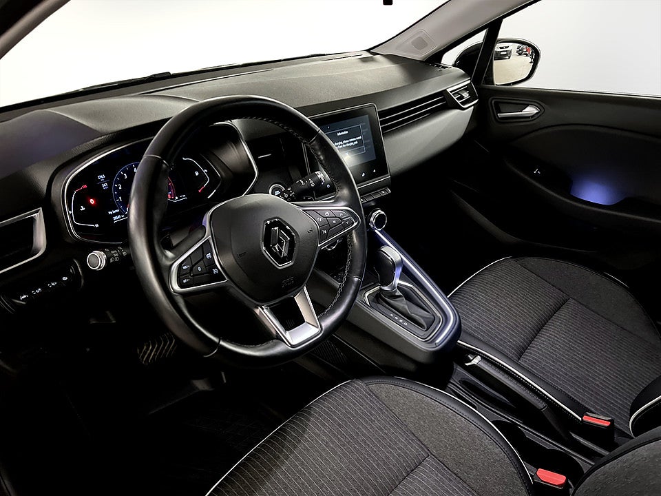 Bild på Renault Clio Intense 1.3 TCe 130hk Aut B-KAMERA CARPLAY