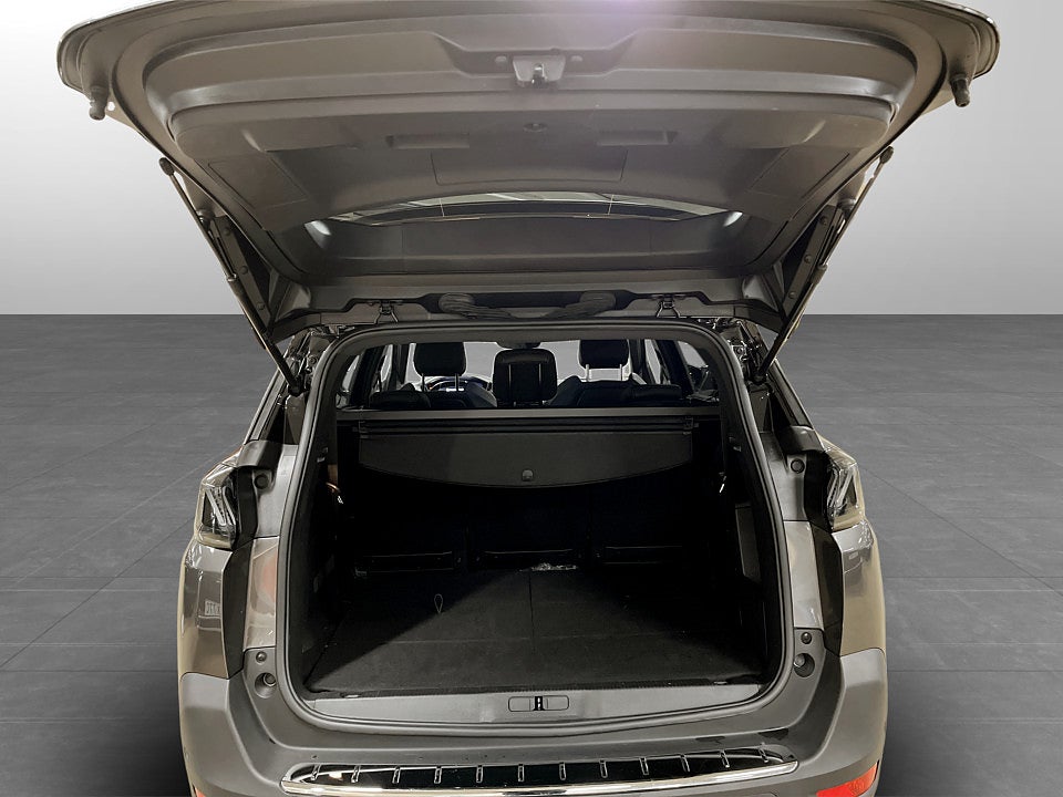 Bild på Peugeot 5008 GT 1.2 PT Aut 7-SITS B-KAMERA CARPLAY 130hk