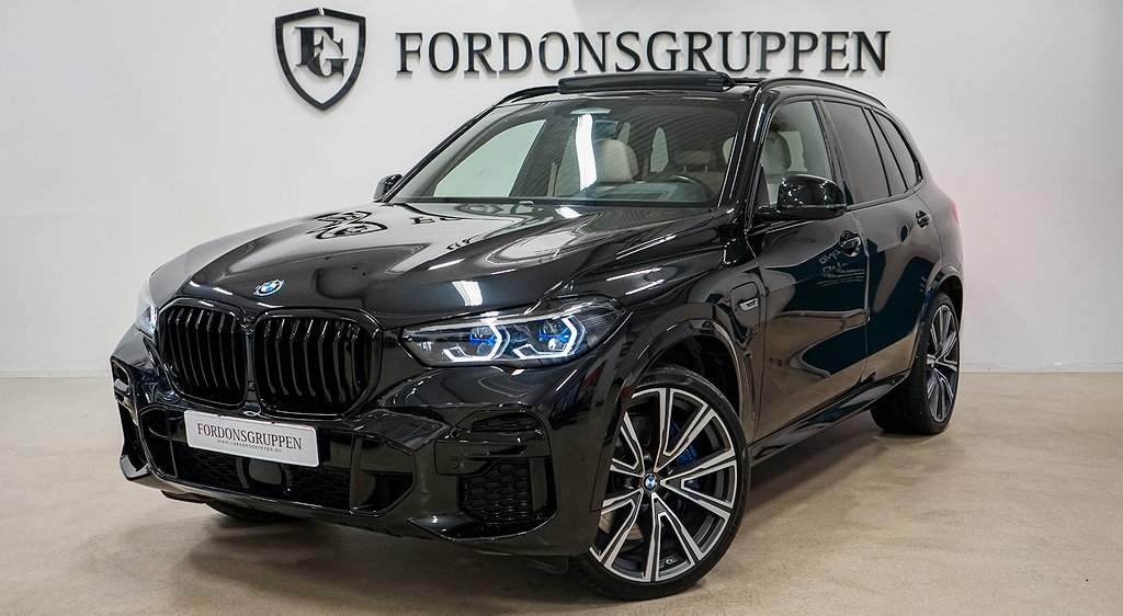 BMW X5 xDrive45e M Sport / Luftfjädring / B&W / SE SPEC