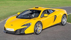 Den här McLaren 650S Le Mans har en unik färg i form av solgult. Foto: Piston Heads. 