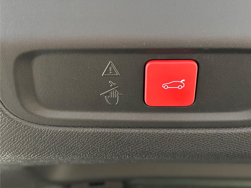 Bild på Peugeot 408 GT Hybrid 136hk Aut B-KAMERA ELSTOL NAV