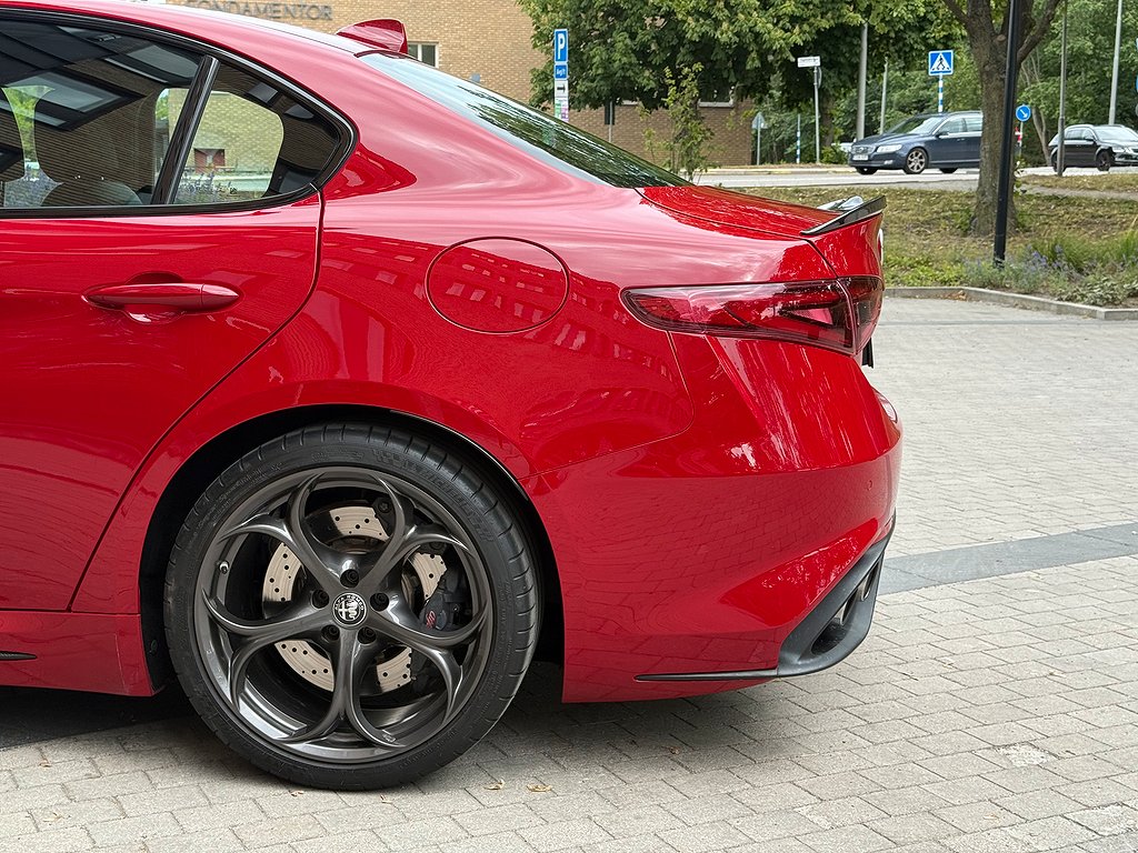 Alfa Romeo Giulia Quadrifoglio Automatisk, 8-trinn, 510ps, 2019