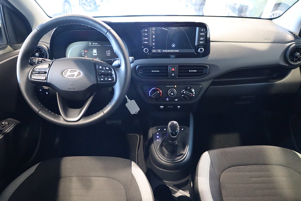Hyundai i10 1.0 AUT Essential Kamera CarPlay Rattvärme Navi Leasbar 2025