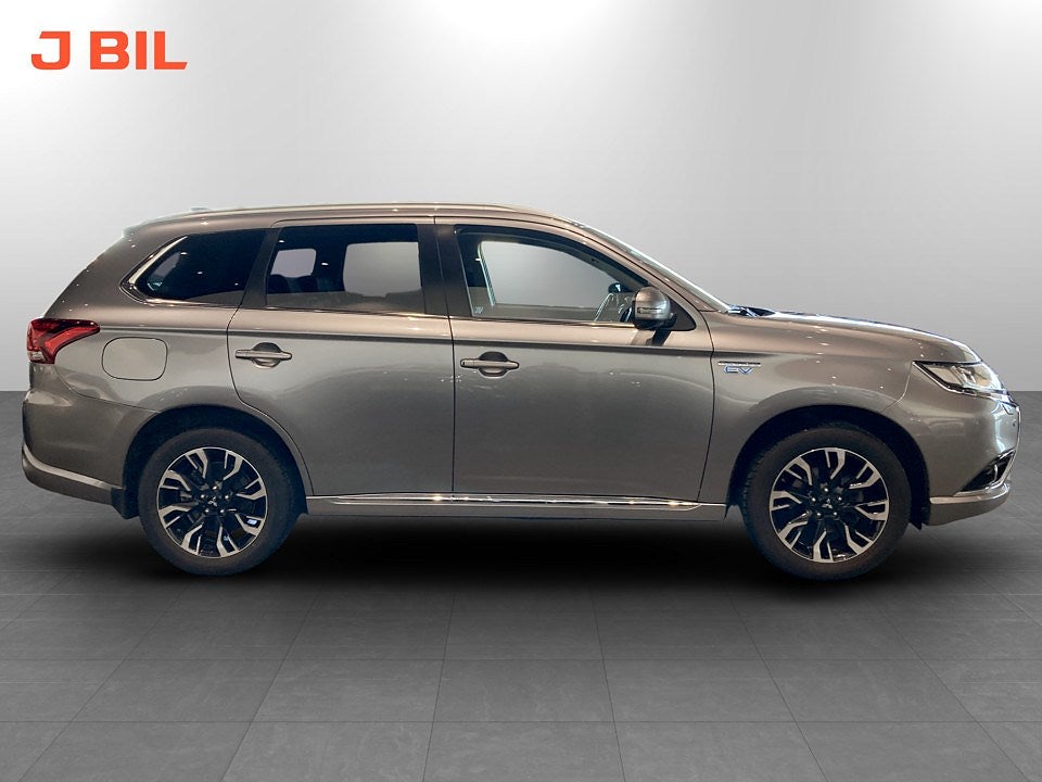Bild på Mitsubishi Outlander Business PHEV 203hk Aut AWD - B-KAMERA,DRAG,ELSTOL