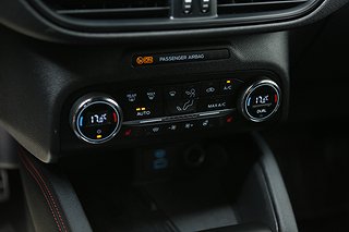 SUV Ford Kuga 22 av 26