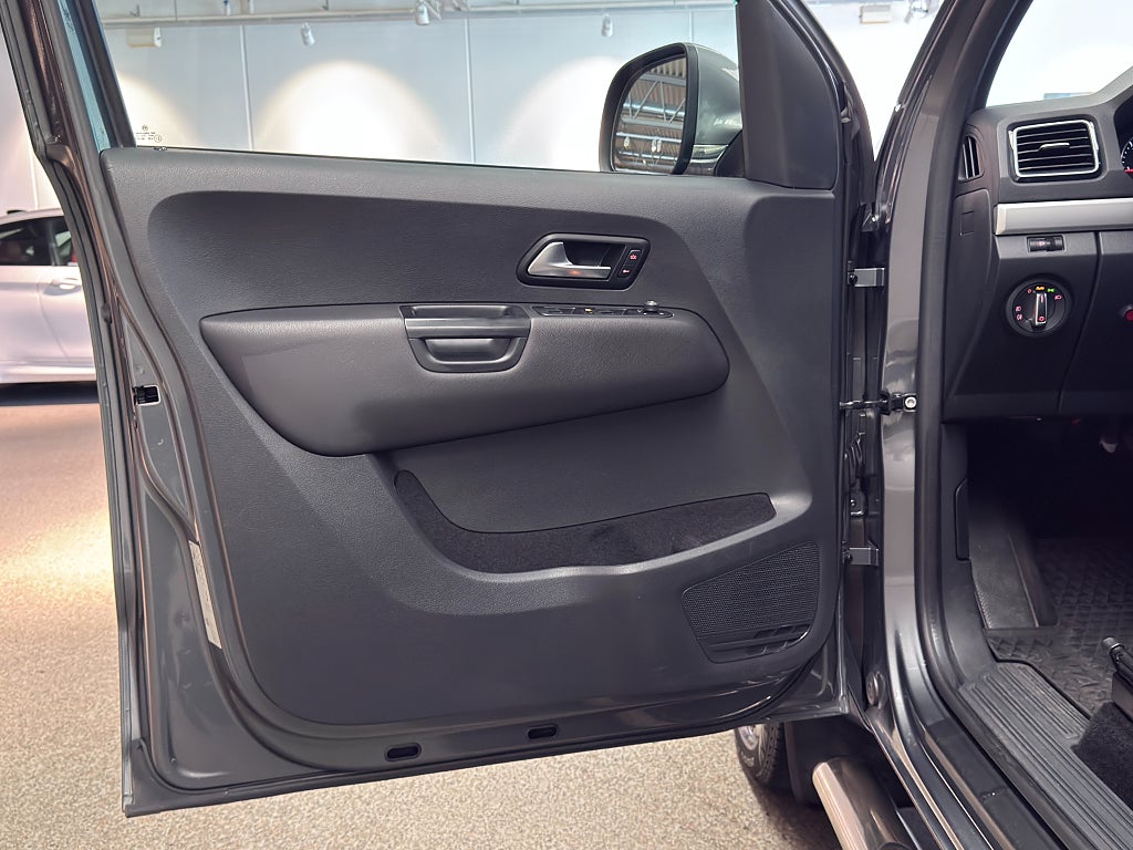 Volkswagen Amarok 3.0 V6 TDI 4Motion Aventura | Drag | Värmare