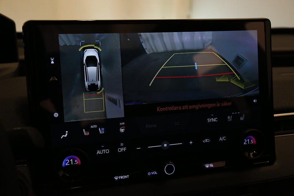 Subaru Solterra Touring + |  XT 74.7 kWh AWD